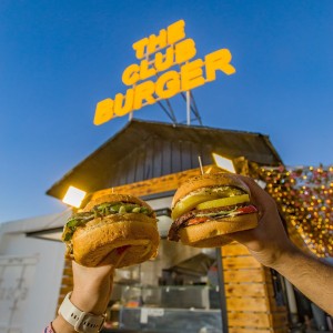 THE CLUB BURGER